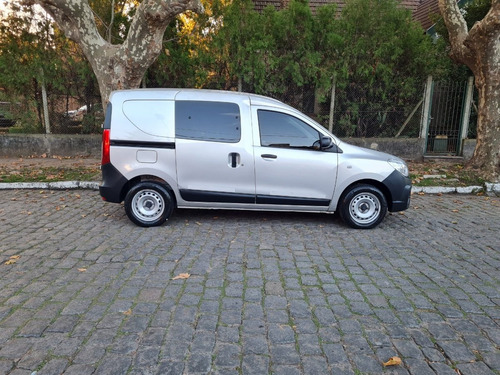 Imagen 4 de 14 de Renault Kangoo 1.6n Emotion Sce 5asc 2plc 2019