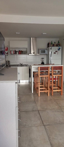 Imagen 3 de 13 de Ph Dos Ambientes A La Venta. Zona San Juan.