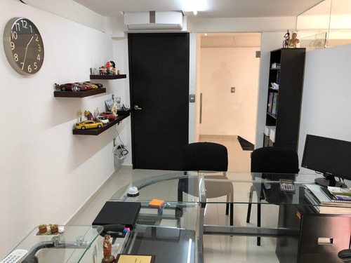 Imagen 9 de 20 de Local Comercial En Venta O Renta, Con Cubiculos Y Tapanco, En Cumbres Del Lago, Juriquilla Queretaro.