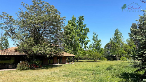 Casa En Parcela En Arriendo De 4d/3b En Calera De Tango