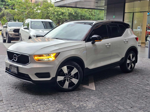 Volvo Xc40 Momentum T4 Momentum T4