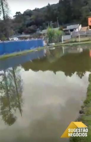 Chácara Com Lago Bairro Recém Construída - 3095