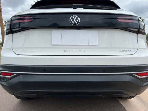 Imagen 4 de 25 de Vw Nivus Confortline At ¡inmaculada!