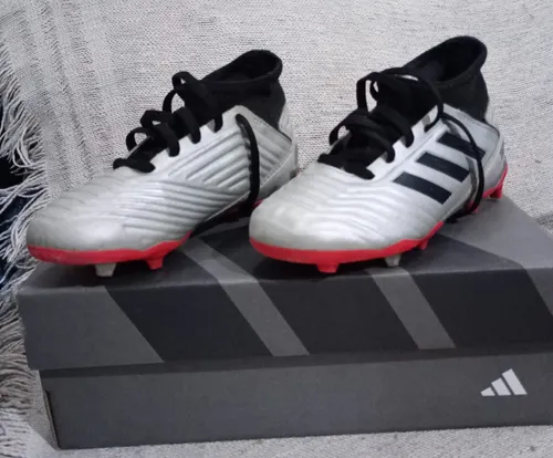 Botines adidas plateados new arrivals