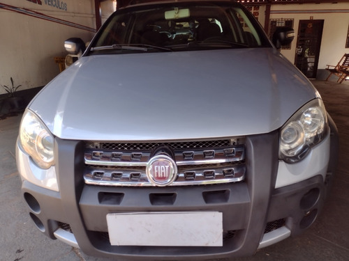Imagem 11 de 15 de Fiat Strada Adventure 1.8 Flex Cab. Dupla