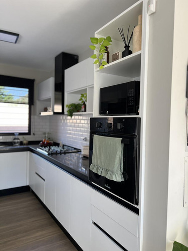 ¡precio De Oportunidad! ¡housing De Categoría En Zona Norte!