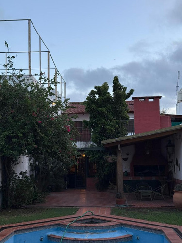 Nueva Cordoba - Casa En Alquiler - Excelente Estado Y Ubicacion!!!