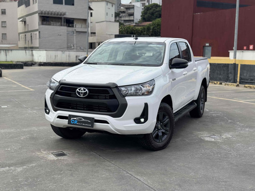 Toyota Hilux 2.8 D-4D TURBO DIESEL CD SR 4X4 AUTOMÁTICO