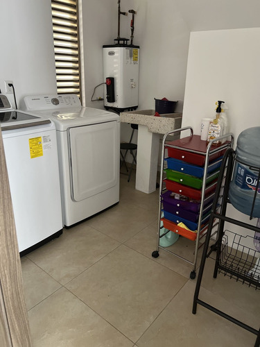 Casa En Venta En El Refugio Queretaro