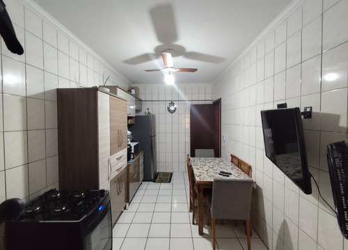 Mobiliado - 1 Dormitório Sacada Envidraçada- Prédio Com Elevador E Piscina