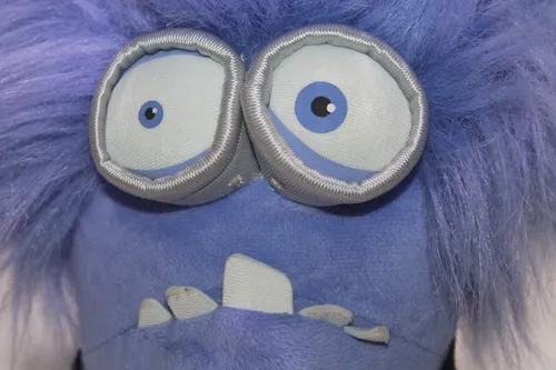 Peluche Mi Villano Favorito Dreamworks Minion Morado 30 Cm