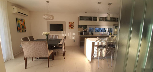 Imagen 15 de 21 de Casa Con Diseño - Los Lagos- Nordelta