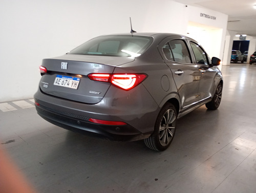 Fiat Cronos 1.8 16v Precision At6 Pack Premium