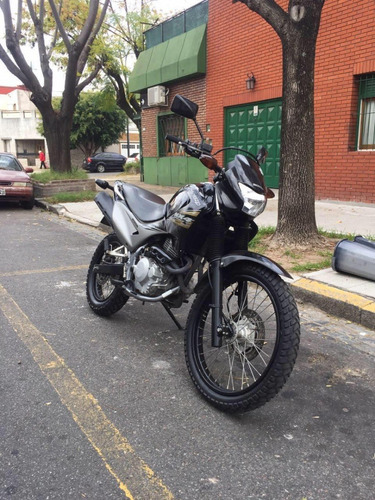 Imagen 5 de 7 de Honda Falcon 400