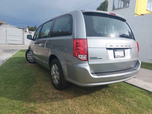 Imagen 3 de 13 de Dodge Grand Caravan 2018 5p Se V6/3.6 Aut
