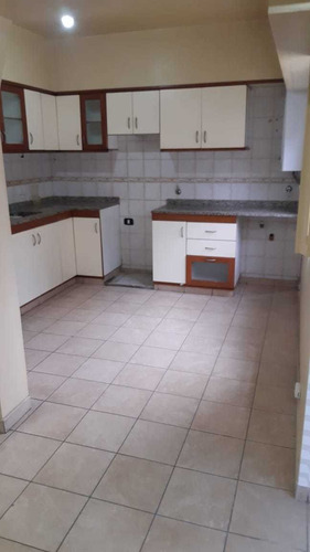 Imagen 4 de 14 de Venta Departamento En Ramos Mejía Con Cochera Y Baulera