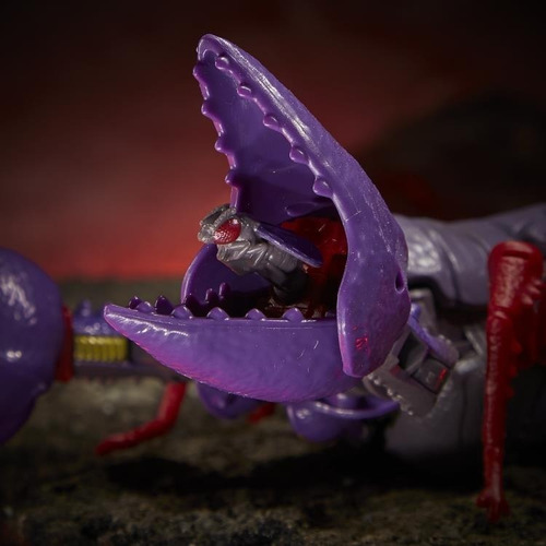 Transformers War For Cybertron Kingdom Voyager Skorpokon