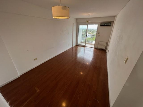 Departamento En Lomas De Zamora