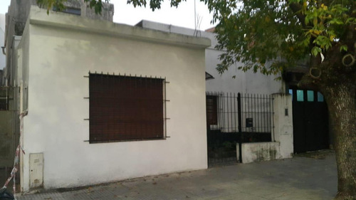 Ph En Venta - 3 Dormitorios 1 Baño - 170mts2 - Villa Pueyrredón