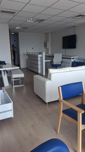 Invierte En Oficina Equipada En Lo Barnechea