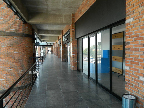 Imagen 3 de 12 de Local Comercial En Metepec, Mexico