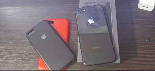 iPhone 8 64 Gb