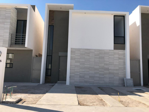 Casa En Venta En Los Olivos, Gómez Palacio, Durango