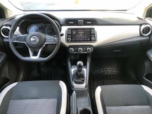 Imagen 12 de 12 de Nissan Versa 2020 1.6 Advance Mt