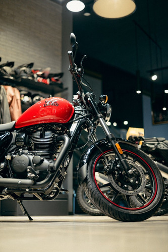 Imagen 6 de 8 de Royal Enfield Meteor 350 Fireball Red.