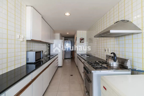 Alquiler Apartamento Tres Dormitorios Punta Del Este Edificio Tiburon I