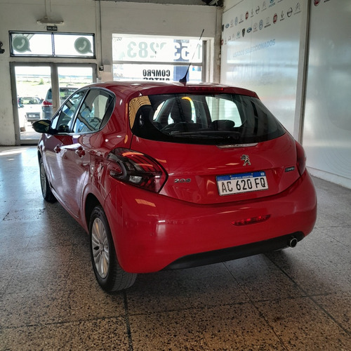 Peugeot 208 1.6 Allure Tiptronic