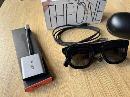 Xreal One - Chip X1 - Gafas Ar + Xreal Hub Negro (Usado)