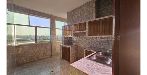 Milagros Inmuebles Apartamento Alquiler Barquisimeto Lara Zona Centro Economica Residencial Economico Código Inmobiliaria Rent-a-house 25-5187