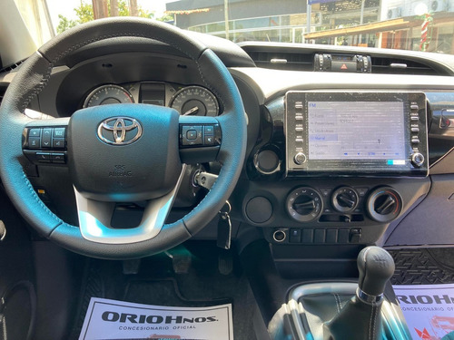 Imagen 11 de 15 de Toyota Hilux D/cabina 2.4 Tdi Sr 4x2 0km My2023