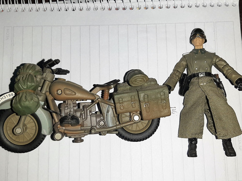 Moto Alemana Con Conductor Hasbro Indiana Jones