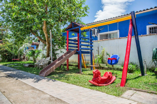 Casa De Temporada Com Piscina E Playground, Próximo À Praia