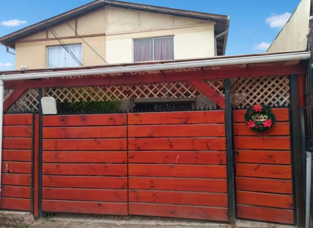 Imagen 2 de 23 de Venta Casa De 2 Pisos En Villa Alemana 3d 1b