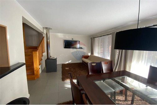 En Venta Casa 5 Dormitorios 4 Baños En Pucón