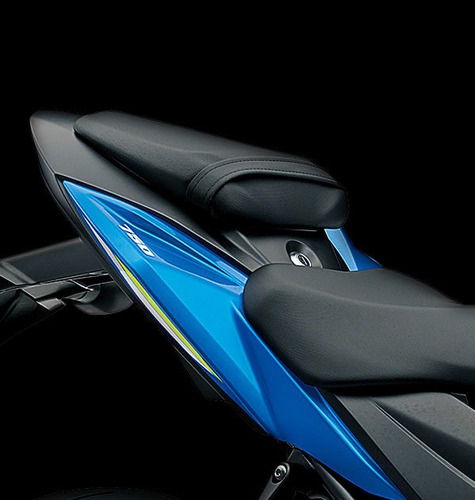 Suzuki_ Gsx-s 750za_bogota_cra 30