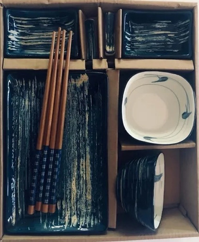 Imagen 2 de 7 de Set De Sushi Para 2 Azul Con Lineas Claras 10 Pzs Porcelana