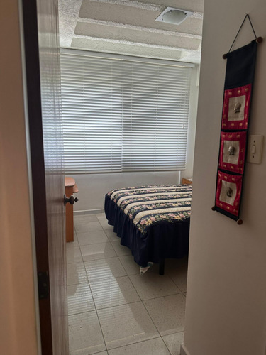 Apartamento Res. Almendron Suites Amoblado