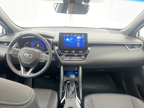 Imagen 14 de 25 de Toyota Corolla Cross Se-g Hybrida 1.8 4x2