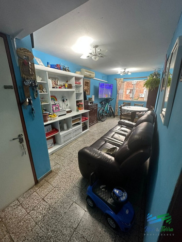 Venta De Apartamento De 2 Dormitorios En Maldonado Complejo B75