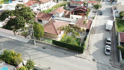 Imagem 1 de 15 de Casa No Bairro Centro Em Porto Belo Sc - 2212