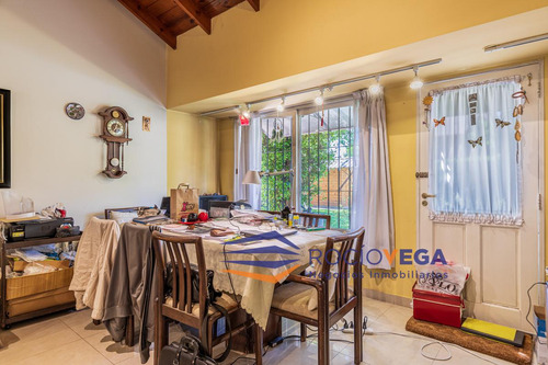 Casa En Venta En Country Banco Provincia Francisco Álvarez Moreno