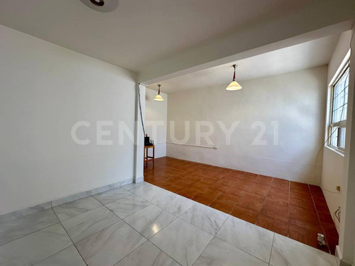 Casa En Venta Col. Abraham Gonzalez, Chihuahua