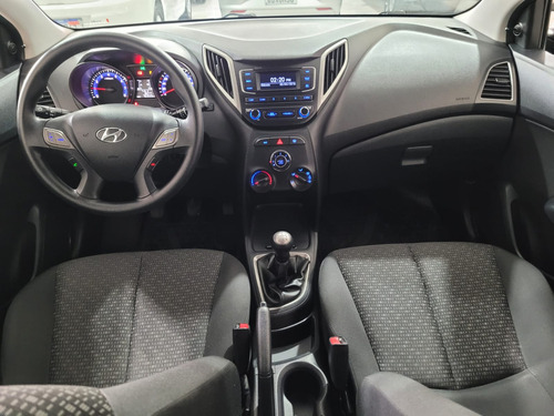 Hyundai HB20 1.0 UNIQUE 12V FLEX 4P MANUAL