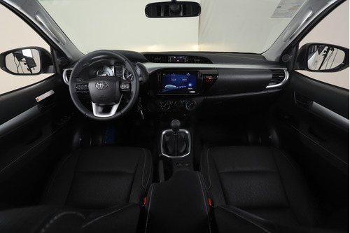 Hilux 2.4 4x2 Sr Cd 6m/t D.r