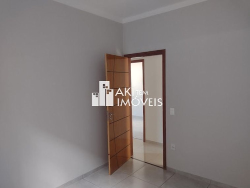 Imagem 17 de 30 de Excelente Residência Com 3 Dormitórios Sendo Um Suíte, Bairro Vista Bela! - 10661