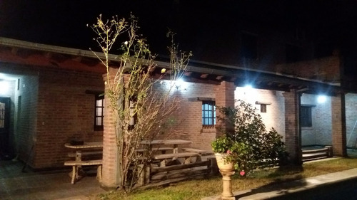 Alquiler De Casa Quinta En Parque Leloir
